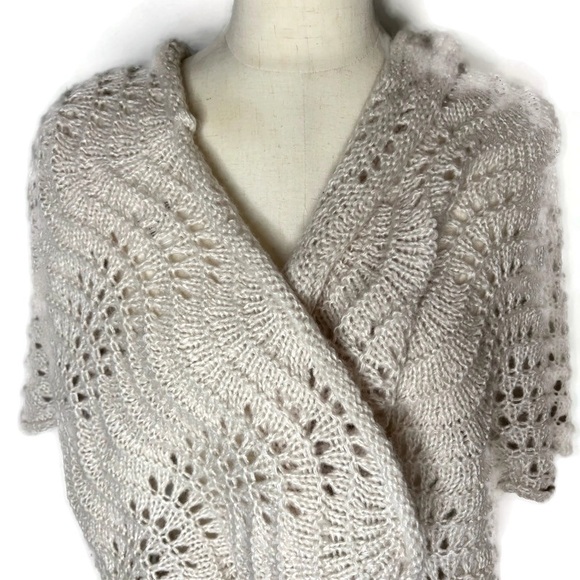 H&M Scarf Shawl - Picture 3 of 9